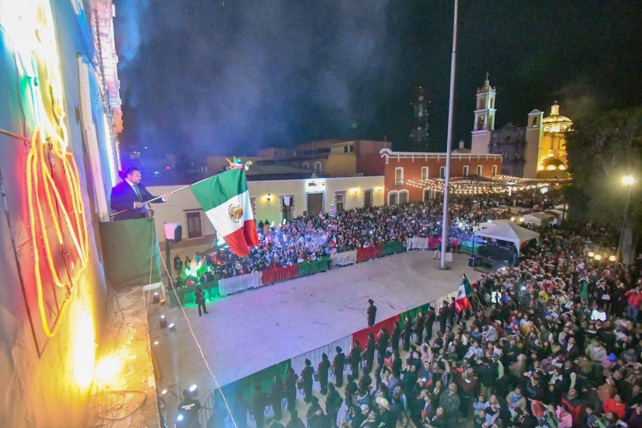 Huamantla celebra una noche mexicana llena de orgullo, alegría y paz social